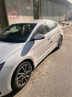 هیوندای ئەلەنترا